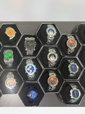 Men's clones  oak Watch . Retro vintage watch. Price for each